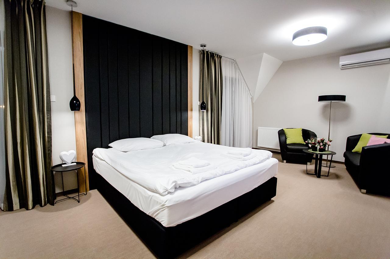 Bulwary Biznes Bed & Breakfast Mielec Exterior photo
